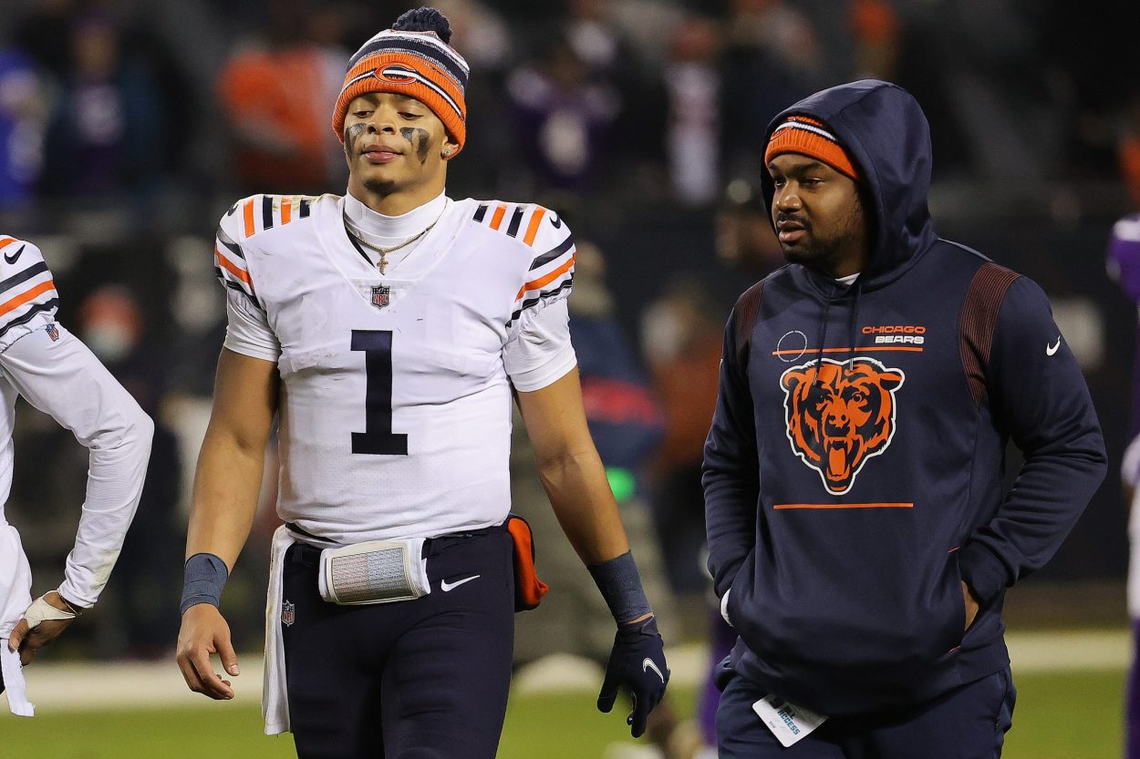 Chicago Bears QB Justin Fields wows with touchdown throw in final