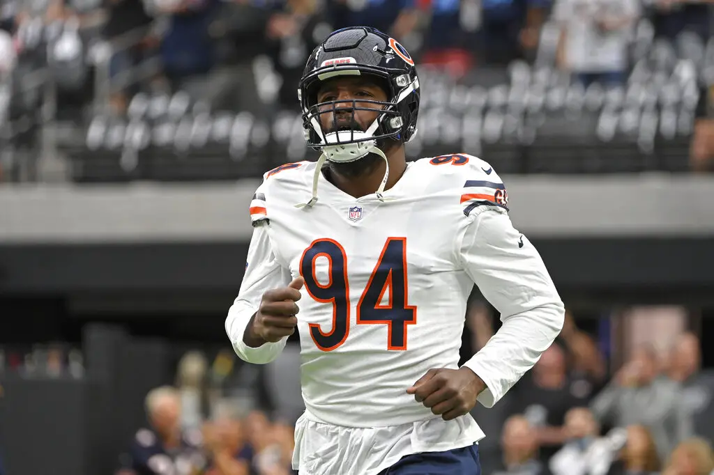 BREAKING: Bears trade pass rusher Robert Quinn to Eagles per