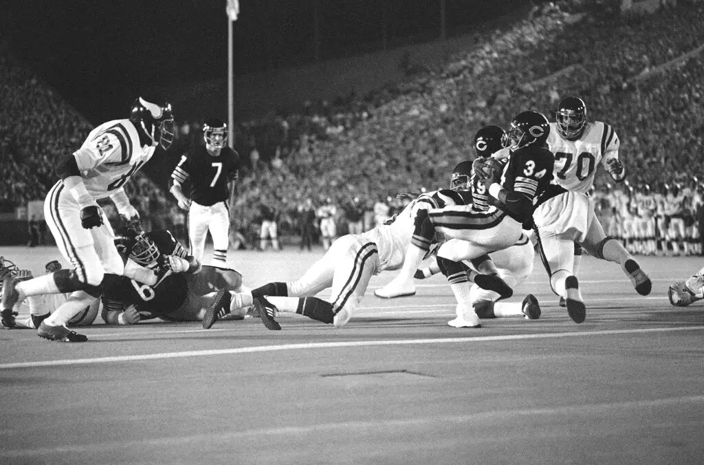 Walter Payton Had His Own 'Flu Game' and Broke an NFL Record