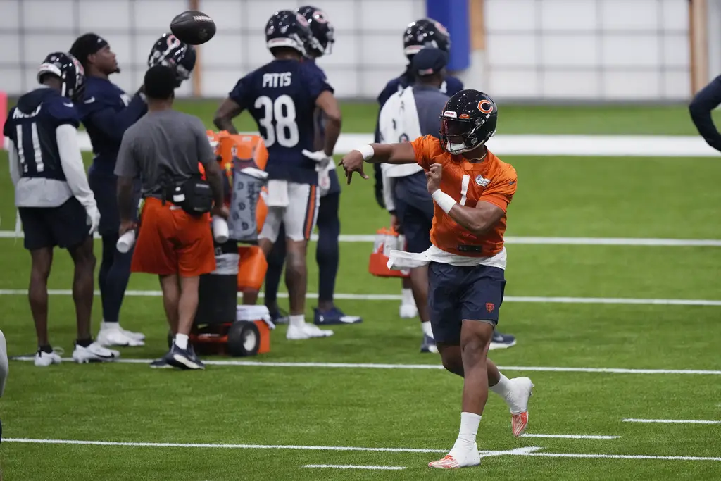 Chicago Bears Training Camp Practice No. 9 notes: Chase Claypool