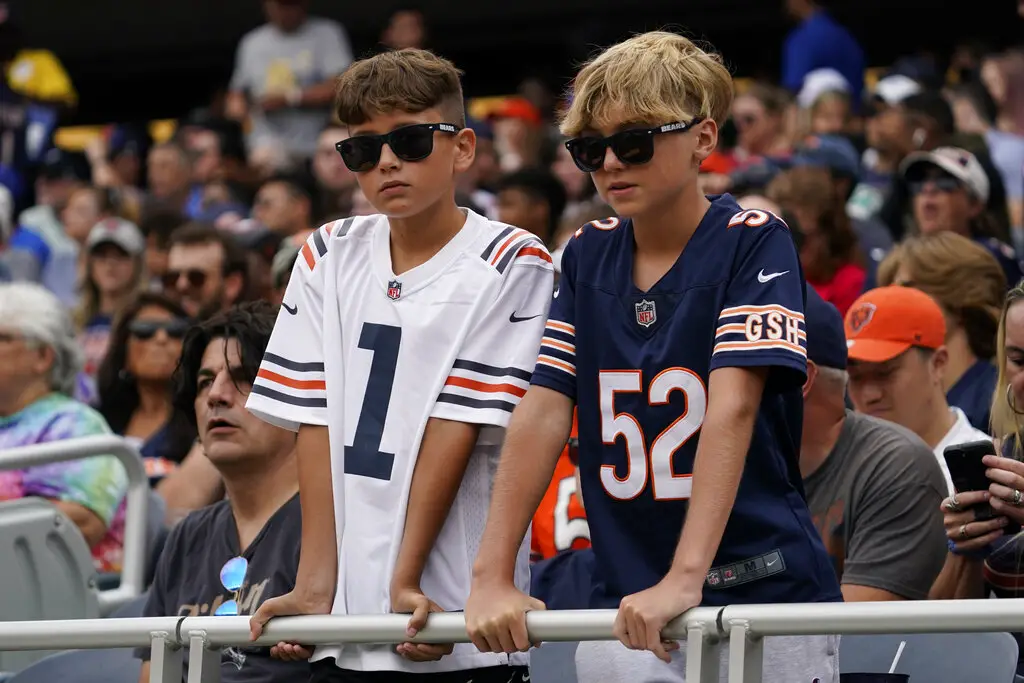 Camp Notes: Bears Return to Soldier Field for Family Fest, Defense Ratchets  Up Intensity, McMichael Improving - Bears Insider